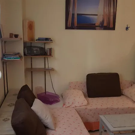 Apartment Comfy 35sqm Near National Garden
